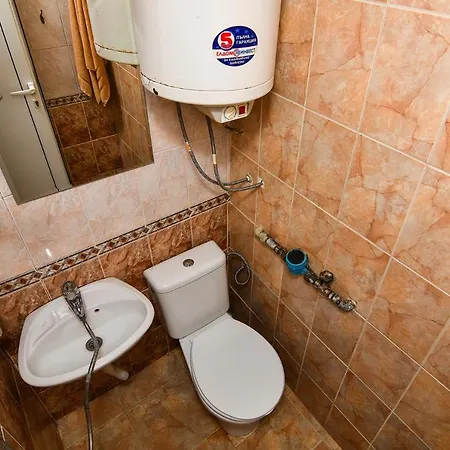 Budget Studio For 2 Nearby Center Апартамент Варна